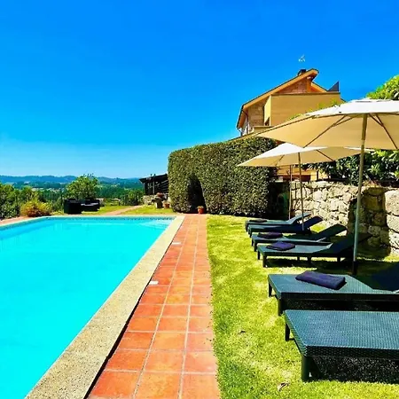 Charmantes Haus Mit Privatem Pool